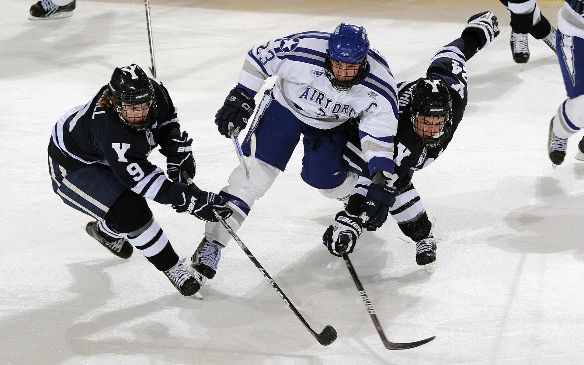 “意甲强队大战令人目不暇接，冠军悬念继续”，意甲阵容